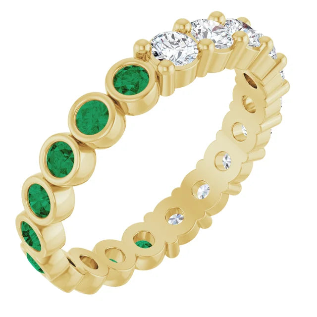Lab-Grown Bezel Emerald & Prong Set Diamond Dirty Martini Band