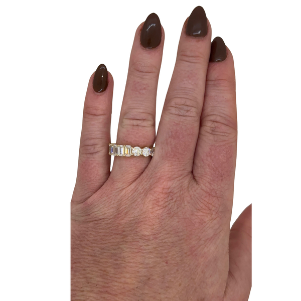 Lab-Grown Round & Emerald Dirty Martini Band