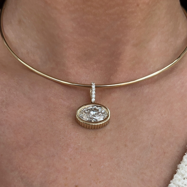Lab-Grown E/W Bezel Fluted Oval Charm