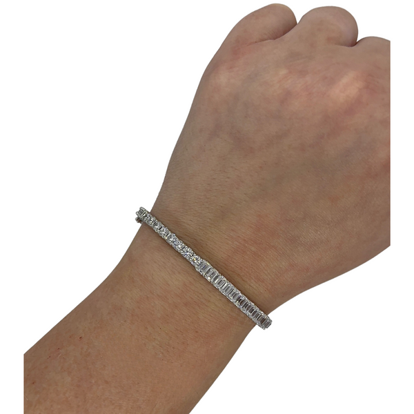 Lab-Grown Dirty Martini Bangle