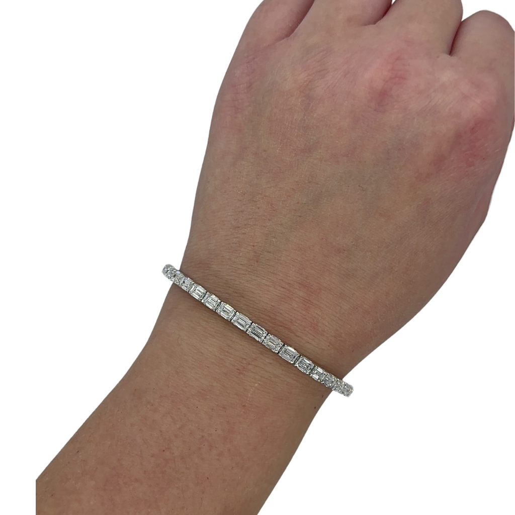 Lab-Grown Emerald Cut Stretch Tennis Bracelet