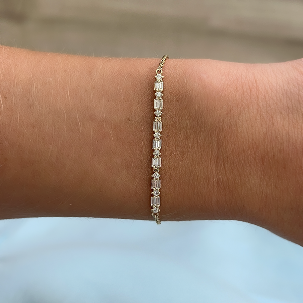 Flexi Diamond Round & Baguette Chain Bracelet