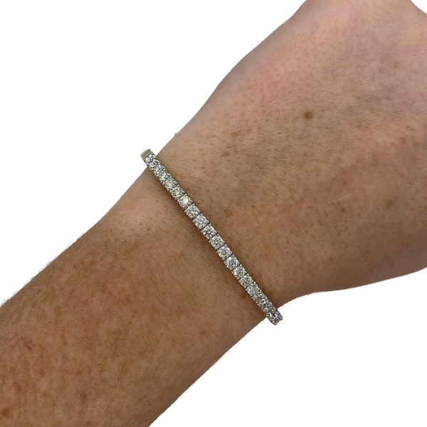 3 CTW Halfway Diamond Flexi Bangle