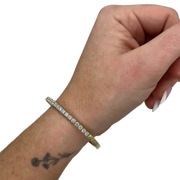 3 CTW Halfway Diamond Flexi Bangle