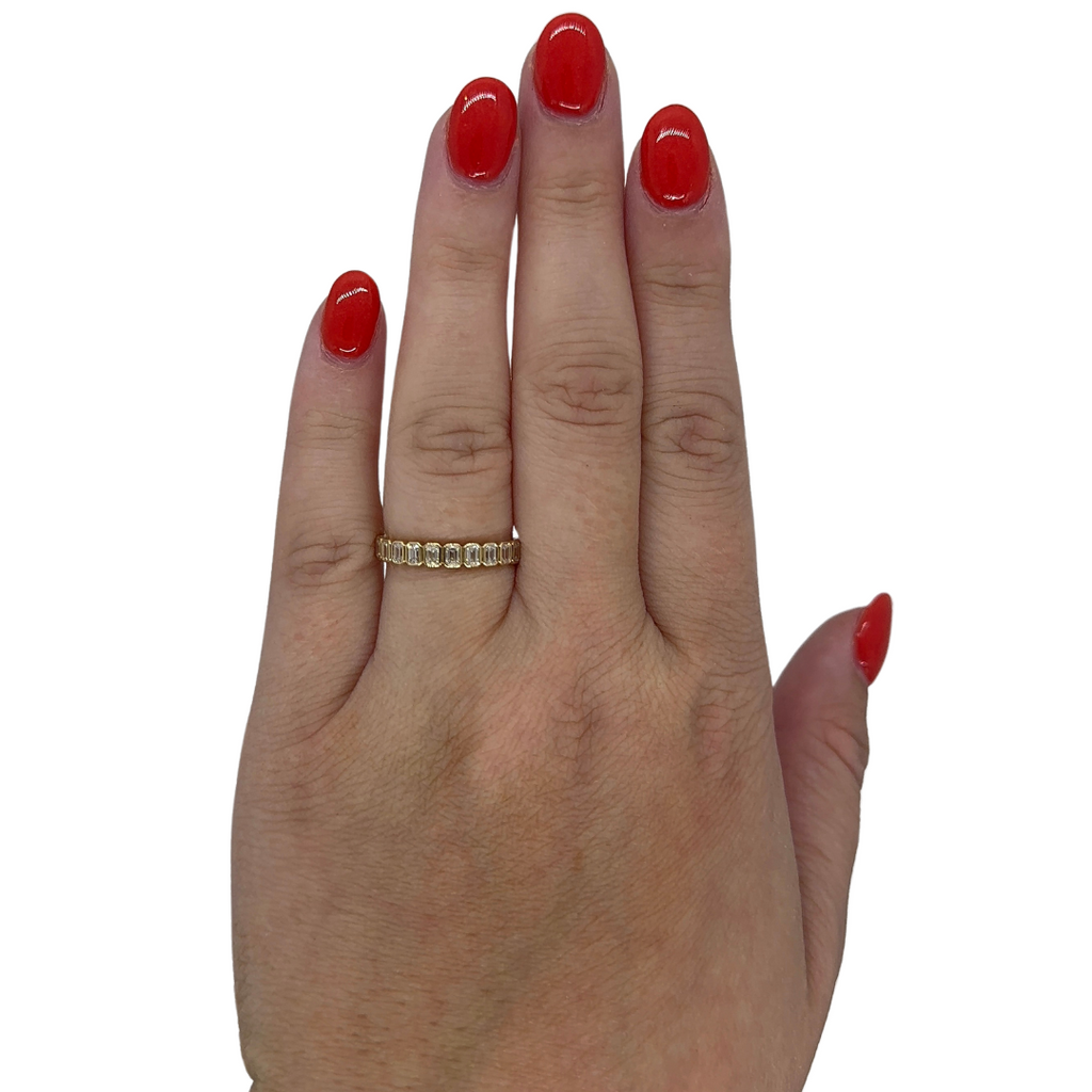Baby Emerald Bezel Band
