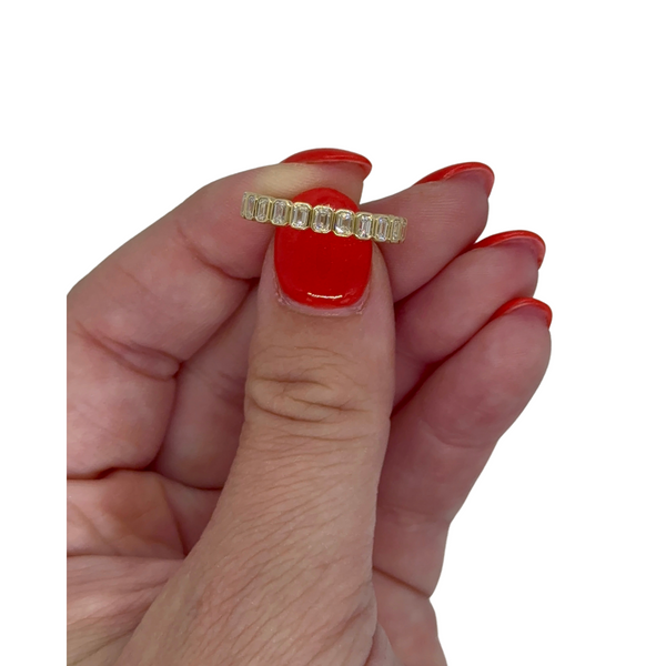Baby Emerald Bezel Band