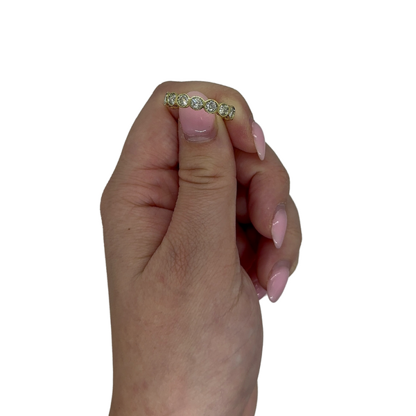 Round Bezel Diamond Band