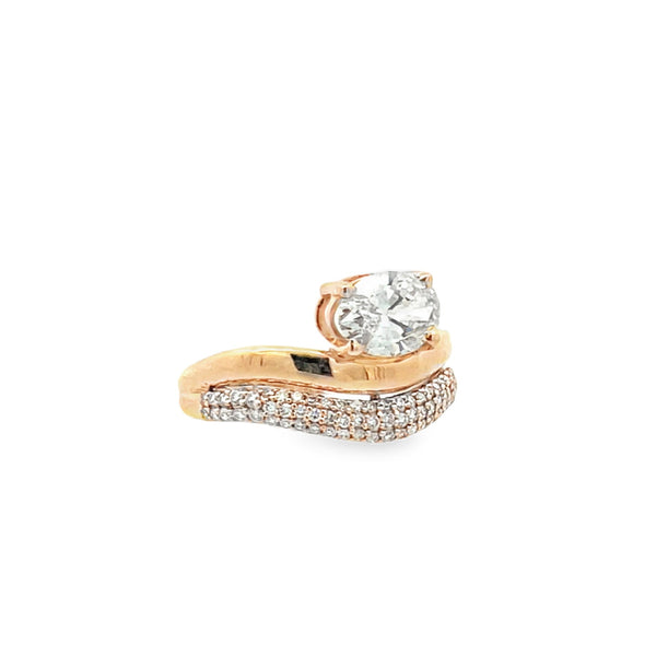Lab-Grown Wavy Pave Oval Pinky Ring