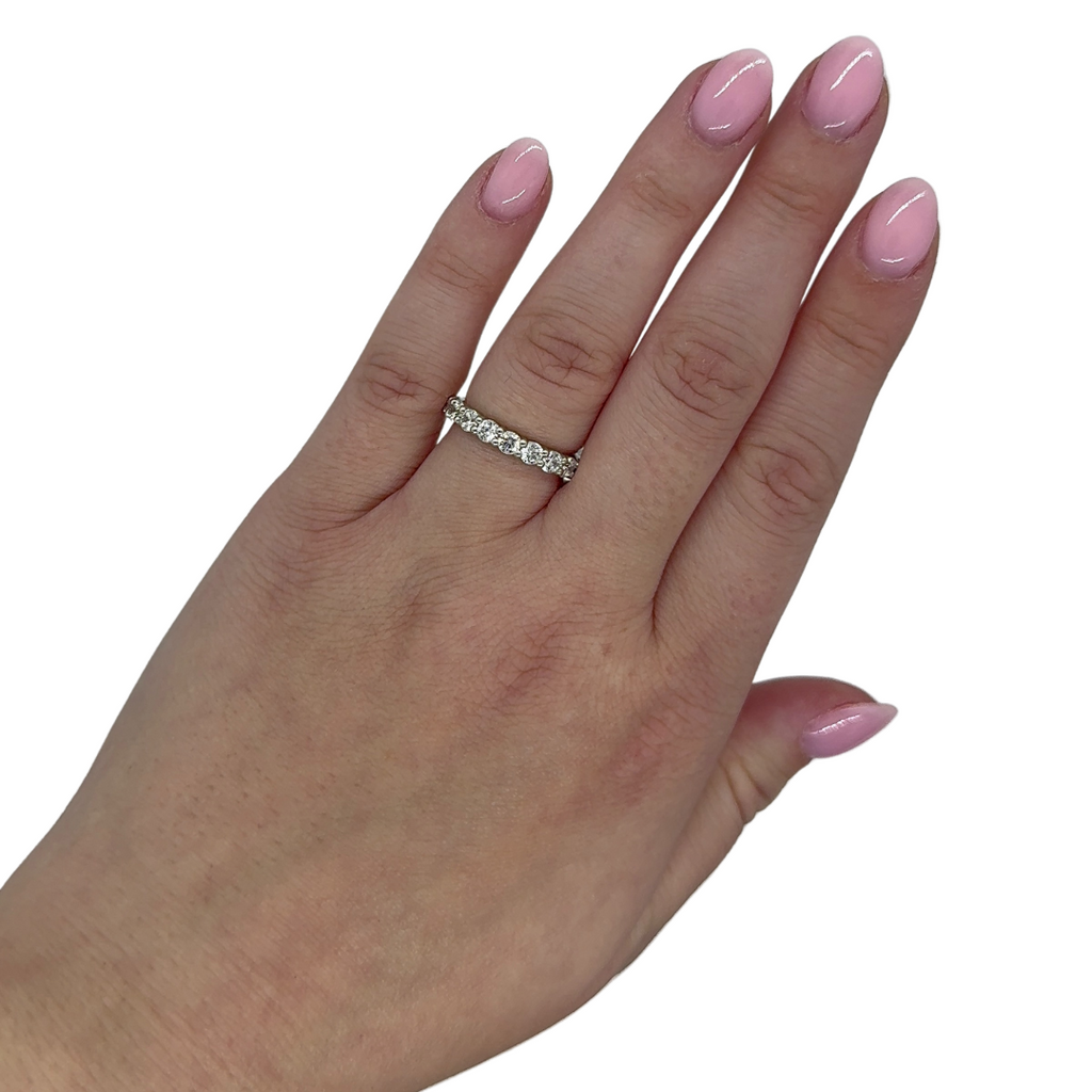 0.90 Ctw Lab Grown Round Diamond Halfway Band