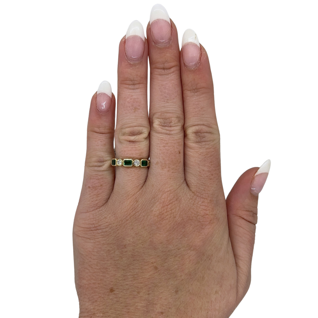 Lab-Grown Bezel Emerald Gemstone & Diamond Ring