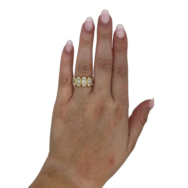 Lab-Grown Bezel Moval Band on hand