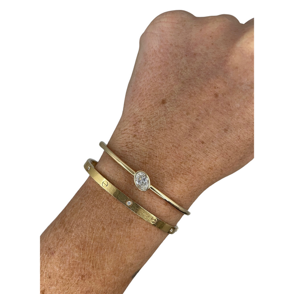 Lab-Grown Bezel Oval Bangle