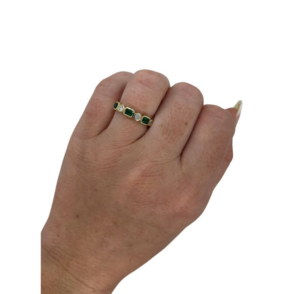 Lab-Grown Bezel Emerald Gemstone & Diamond Ring