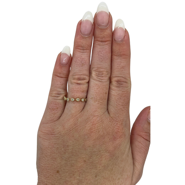 Milgrain Bezel Negative Space Band