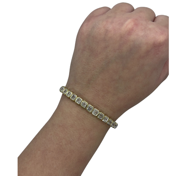 Lab-Grown Bezel Asscher Bangle