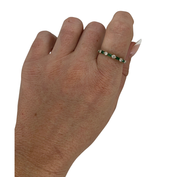 Emerald & Diamond Manhattan Band