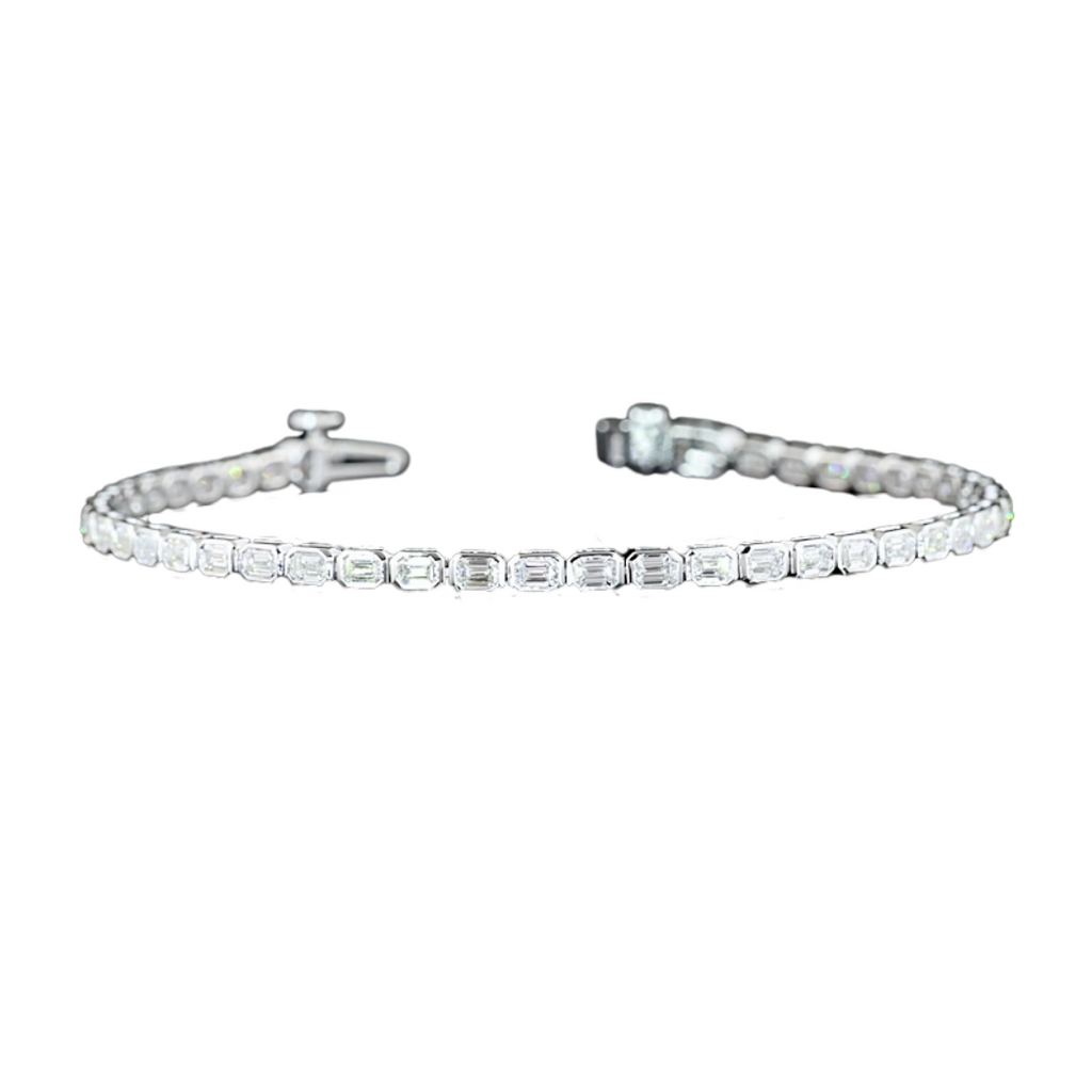 Lab-Grown E/W Bezel Emerald Cut Tennis Bracelet