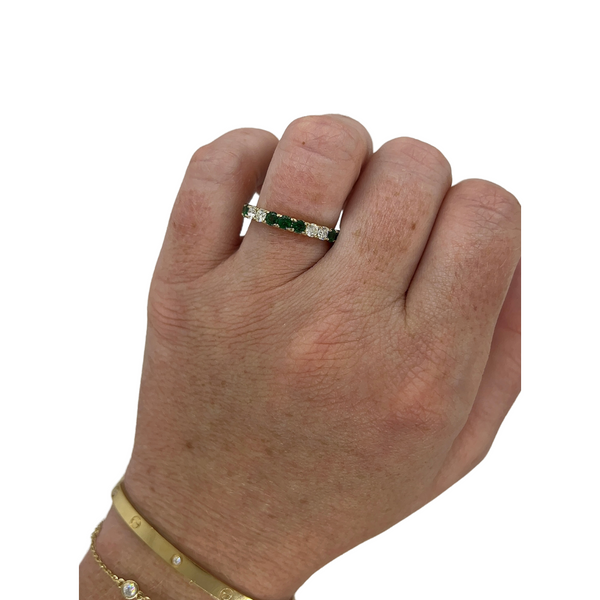 Alternating Emerald & Diamond Band