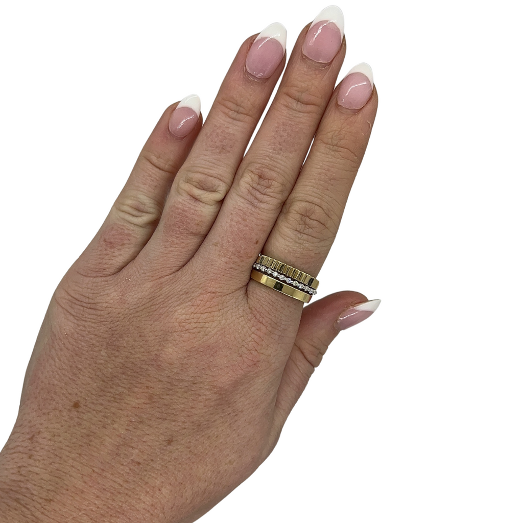 Fluted/Polished Gold Diamond Band