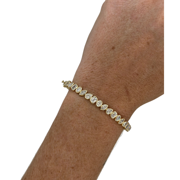 Lab-Grown Bezel Multi-Shape Bangle
