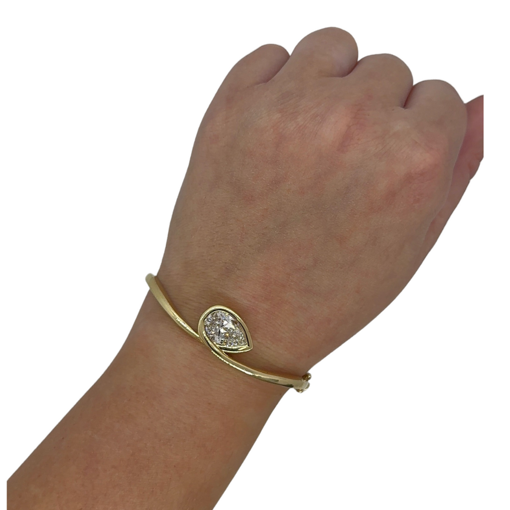 Lab-Grown Solitaire Bezel Pear Bangle