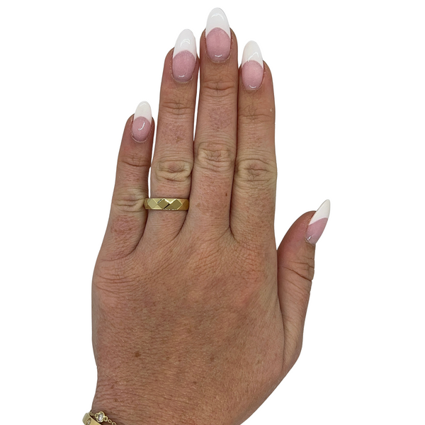 4.5mm Geometric Faceted Flat Band