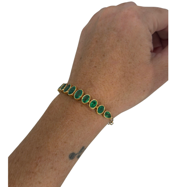 Bezel Oval & Pear Emerald Half Paperclip Bracelet