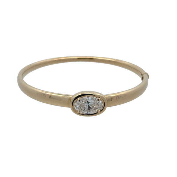 Lab-Grown E/W Bezel Oval Bangle