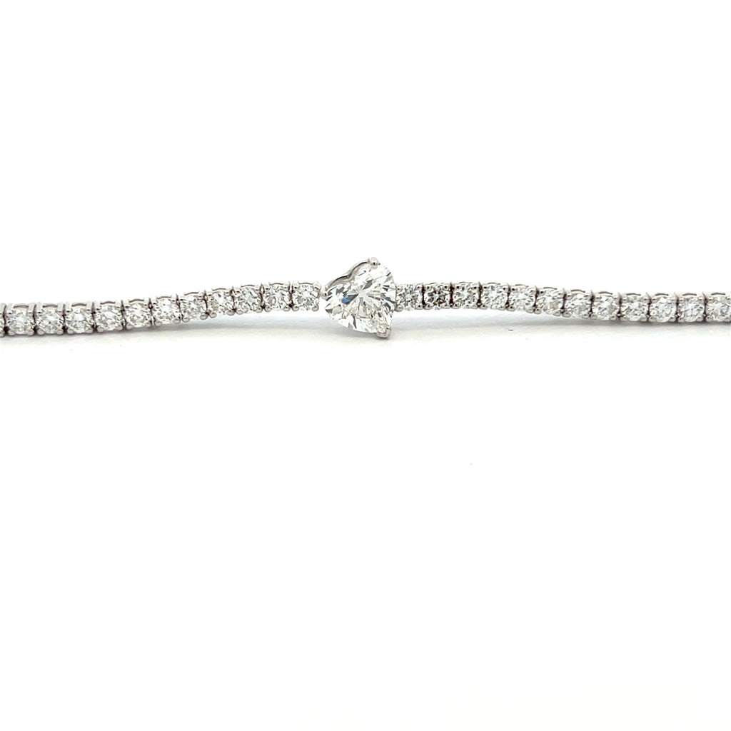 Heart Shaped Center Tennis Bracelet