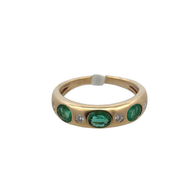 Inlay Oval Emerald & Diamond Brushed Finish Band
