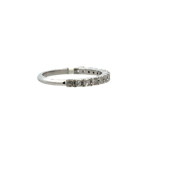 Lab-Grown Mini Asscher Band