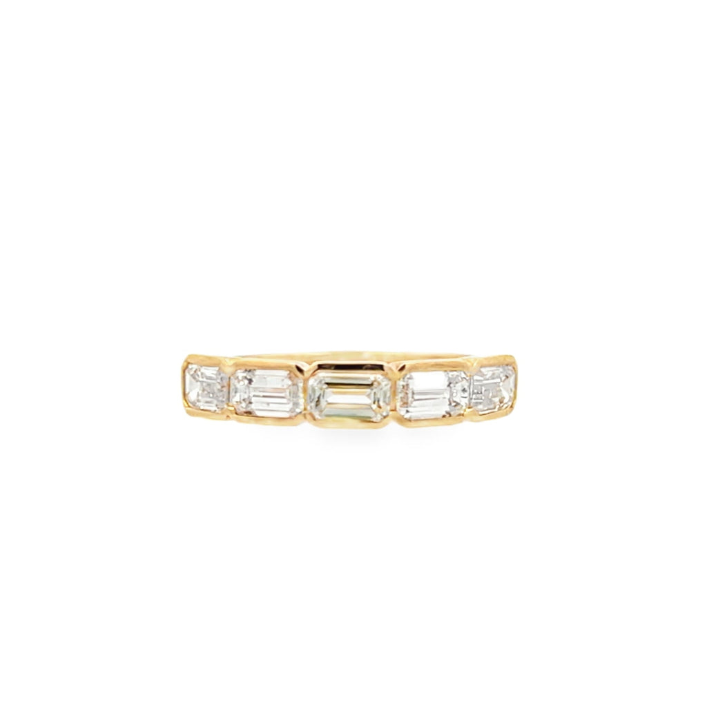 Lab-Grown E/W Bezel Emerald Cut Band