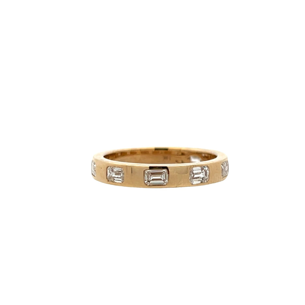 Lab-Grown Gypsy Set E/W Emerald Band