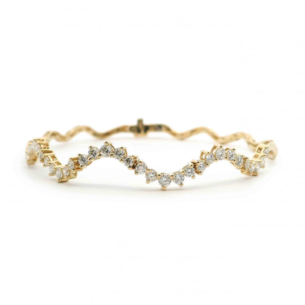 Wavy Diamond Bangle Bracelet