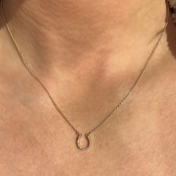 Dainty Horseshoe Pendant Necklace